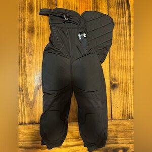 Under Armour Integrated Football Pants Youth Medium